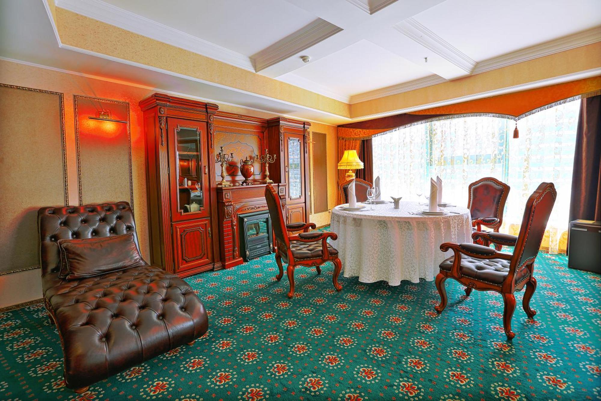 Diplomat Hotel By Ag Hotels Group Astana Zimmer foto